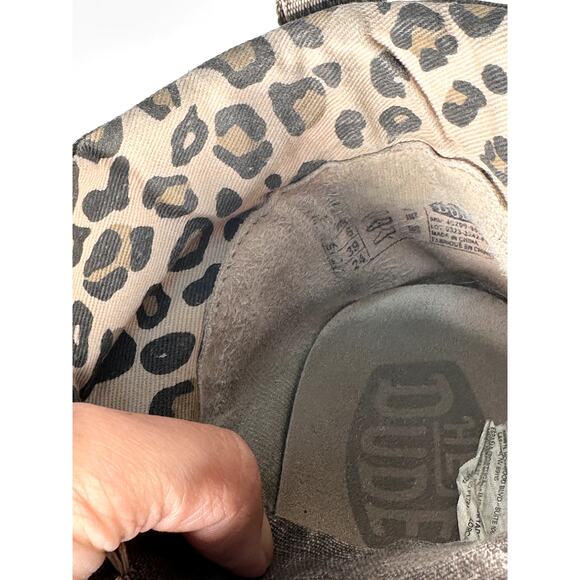 Hey Dude Women’s Slip-On Loafers Size 8 Gray Lightweight Flex & Fold - Picture 8 of 10